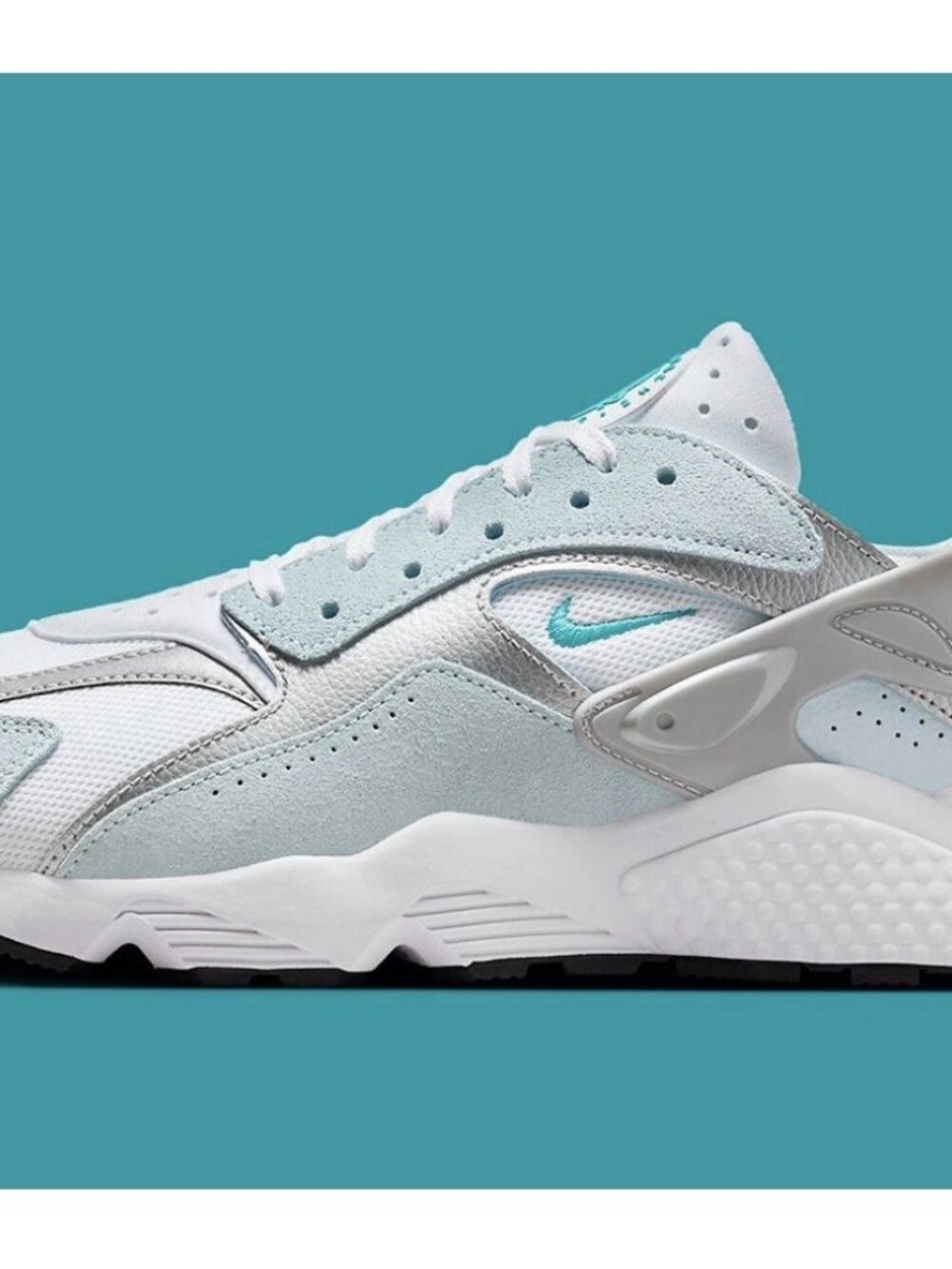 NEW Nike Air Huarache Runner White Dusty Cactus Blue DZ3306-103 Size 9.5